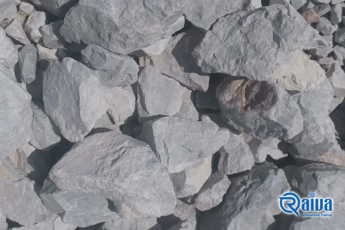 White dolomite from Iranian quarries for steel and glass &mdash; storage yard