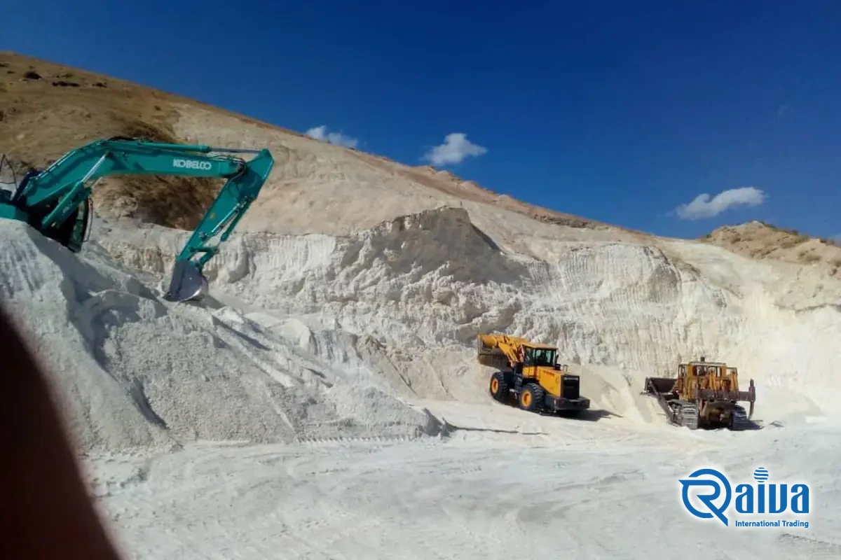White dolomite from Iranian quarries for steel and glass &mdash; close-up of grain