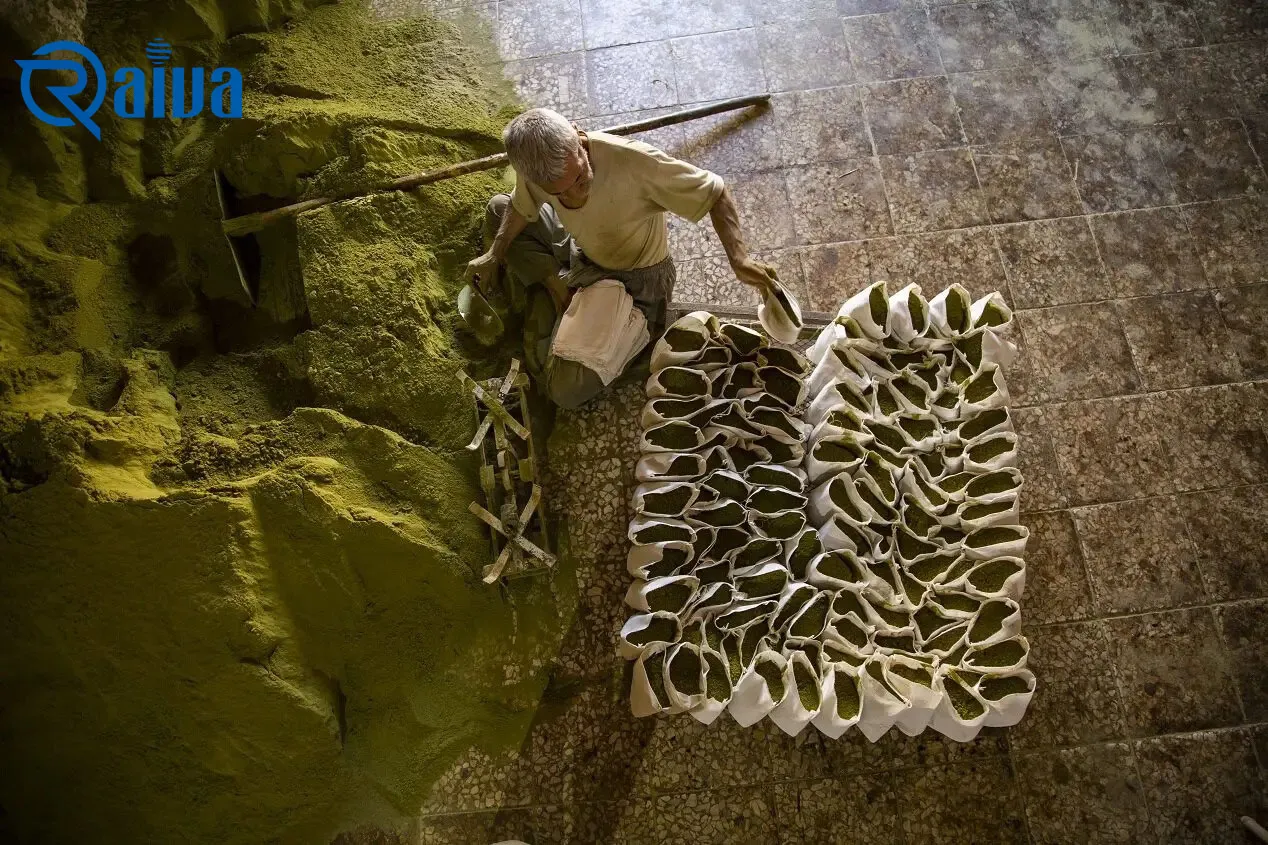 Premium-Iranian-Henna-Powder -100%-Natural-&-Export-Ready